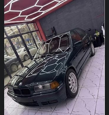 BMW 3 series: 1994 г., 1.6 л, Механика, Седан