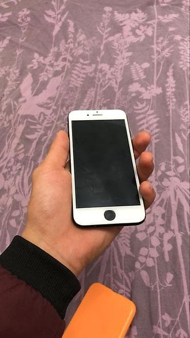 бесплатная айфон: IPhone 7, Б/у, 32 ГБ, Черный, Чехол — 3