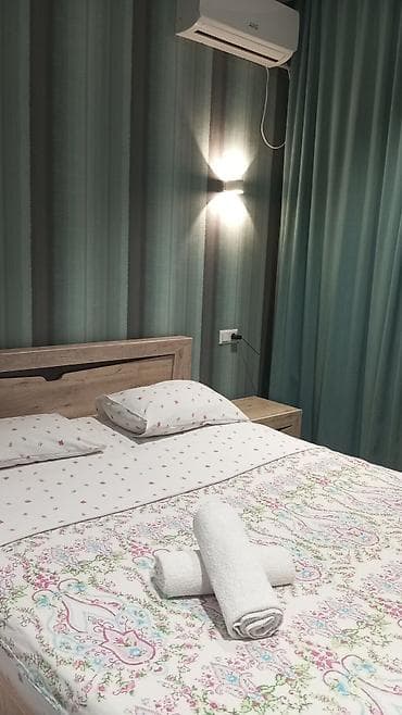 ts group: 1 комната, ул. Гоголя / Чуй, Душевая кабина, Постельное белье, Кондиционер — 1