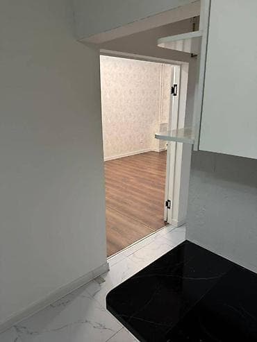 Гаражи: 2 комнаты, 51 м², 106 серия улучшенная, Цокольный этаж этаж, Евроремонт — 3