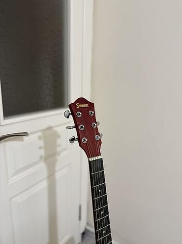 Синтезаторы: Срочно продается акустическая гитара в идеальном состоянии звучание — 4