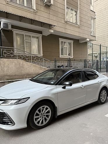 full construction: Toyota Camry: 2021 г., Автомат, Бензин, Седан — 2