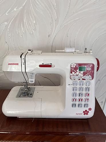 dulipu machine: Швейная машина Janome, Компьютеризованная, Автомат — 1