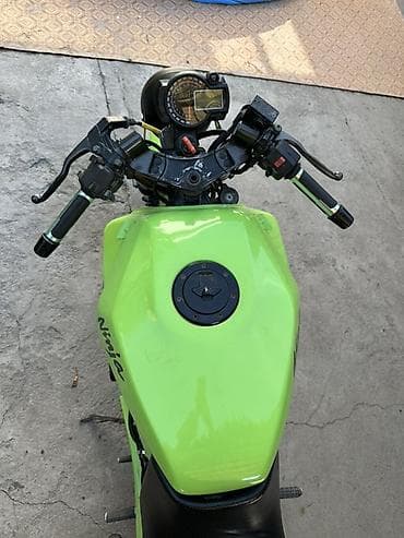Транспорт: Naked Kawasaki, 600 куб. см, Бензин, Взрослый, Б/у — 4