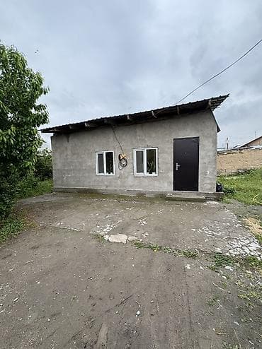 ✨ Продаётся дом в с. Сокулук ✨ 🏡 Характеристики: • Участок - 4,5
