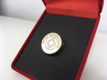 коллекционные монеты нбкр: Нагрудные знаки на заказ! Изготовление значков с Вашим логотипом и — 7