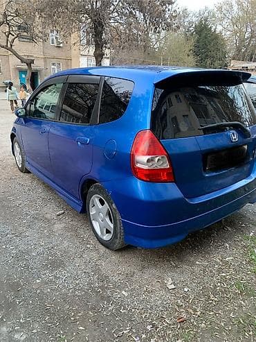 субару импрезер: Honda Fit: 2003 г., 1.3 л, Хэтчбэк — 5