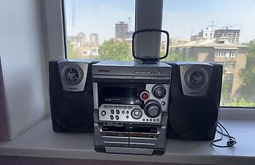 fender cd: Музыкальный центр Samsung (мини-система) с двумя пассивными колонками — 1