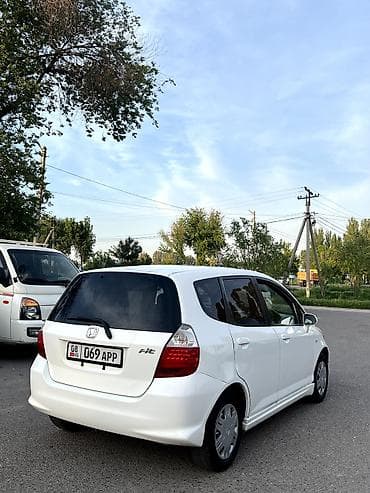 type r: Honda Fit: 2001 г., 1.3 л, Автомат, Бензин, Хэтчбэк — 1