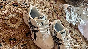 Кроссовки и спортивная обувь: Мужские кроссовки, 41, Asics, Новый, цвет - Белый, Платная доставка, Самовывоз — 2