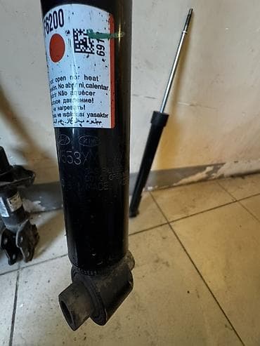 Задний амортизатор Kia 2019 г., Б/у, Оригинал