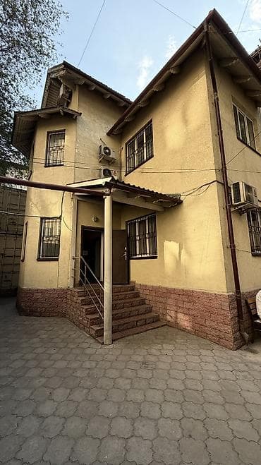 Коммерциялык мүлк: Кеңселерди ижаралоо, 18 м², Турак комплексинде, 1-катар, Юридикалык дареги менен — 4