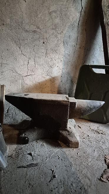 воздушный гайкаверт бу: Продаю наковальню — 1
