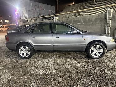 пресс для авто: Audi A4: 1995 г., 2.6 л, Бензин, Седан — 1