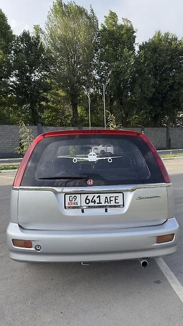 кузов стрим: Honda Stream: 2002 г., Автомат, Бензин, Минивэн — 4