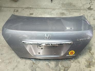 legend: Крышка багажника Honda, 2006 г., Б/у, Оригинал — 1