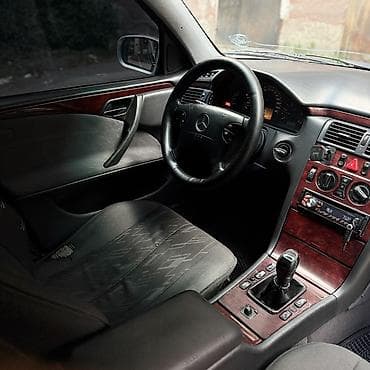 geely automobile: Mercedes-Benz E-Class: 2002 г., 2.2 л, Механика, Дизель, Универсал — 10