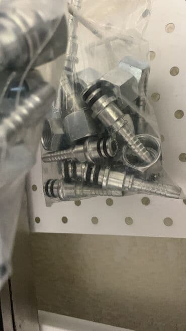 мойка волос: Фитинги для шлангов. 📍Адрес: Аламединский базар, Семена Буденного — 4