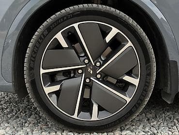 jac js6: Lixiang L7: 2025 г., 1.5 л, Автомат, Гибрид, Кроссовер — 5