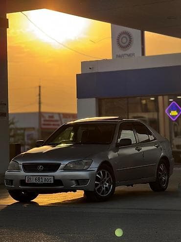 lexus 2006: Lexus IS: 2001 г., 2 л, Автомат, Газ, Седан — 2