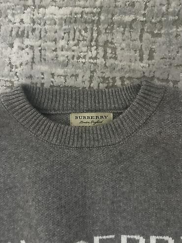 nike tech flece: Свитер Burberry, темно‑серый. - Классический крой с круглым вырезом. - — 3