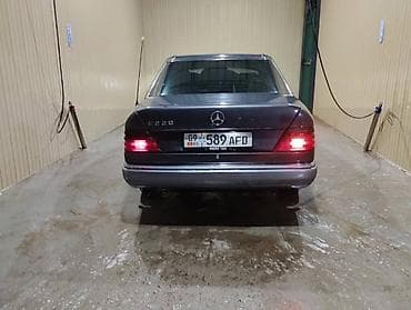 вито 2 8: Mercedes-Benz W124: 1993 г., 2.2 л, Механика, Бензин, Седан — 5