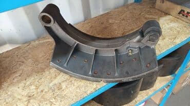 шлифовалный станок: КЛЕПАЕМ КОЛОДКИ И ДИСК СЦЕПЛЕНИЯ Назначение: - Клепание фрикционных — 5