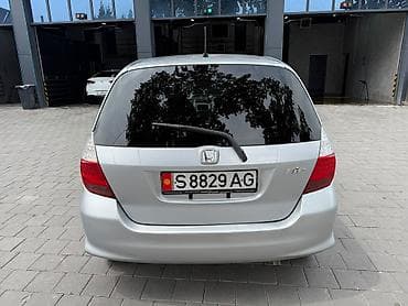 матих: Honda Fit: 2006 г., 1.3 л, Вариатор, Хэтчбэк — 6