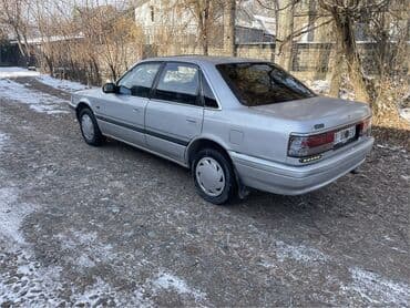 эши: Mazda 626: 1988 г., 2 л, Механика, Бензин, Седан — 3