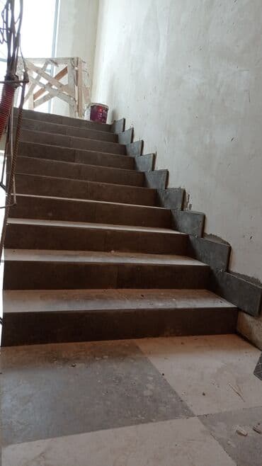 ремонт дома: Услуги по ремонту и отделке «под ключ» - Монтаж напольных покрытий — 12