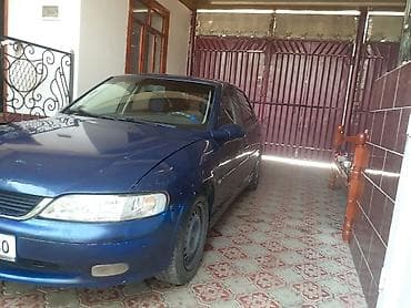 Транспорт: Opel Vectra: 2002 г., 1.8 л, Механика, Бензин, Хэтчбэк — 1