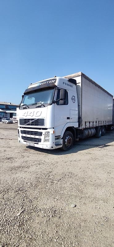 volvo volvo: Тягач, Volvo, Тентованный — 2