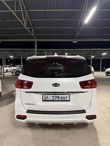 howo 336: Kia Carnival: 2018 г., 2.2 л, Автомат, Дизель, Минивэн — 4