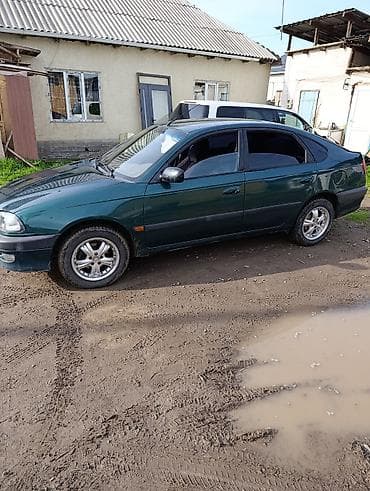 аудио техника: Toyota Avensis: 1999 г., 1.6 л, Ручные, Бензин, Седан — 4