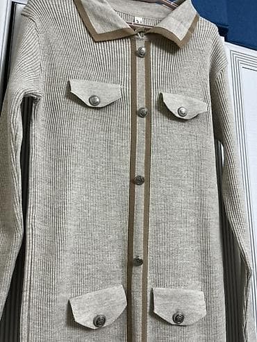 туника цвета хаки: Вязаное платье-рубашка миди - Цвет: светло-бежевый меланж с — 2