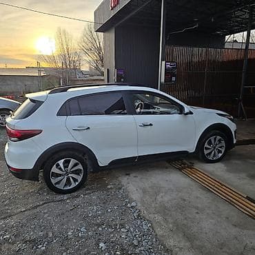 универса: Kia Rio: 2019 г., Универсал — 6