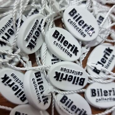 часы с логотипом на заказ: Клипсы, пломбы, биркодержатели на заказ с Вашим логотипом — 1