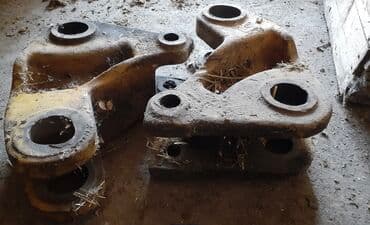 продаю или меняю с доплатой мне: Поворотные кулачки.Цена 5 тыс. сом за оба — 2