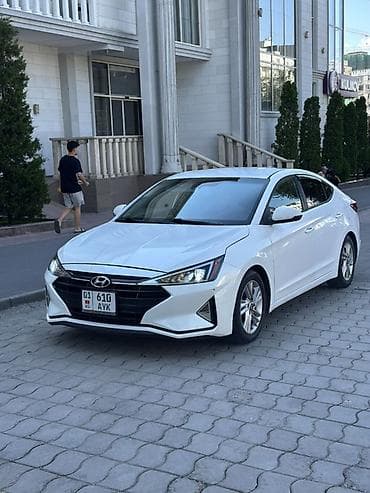 Hyundai Elantra: 2020 г., 2 л, Автомат, Бензин, Седан — 2