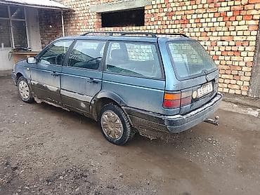 Volkswagen: Volkswagen Passat: 1989 г., Механика, Бензин, Универсал — 5