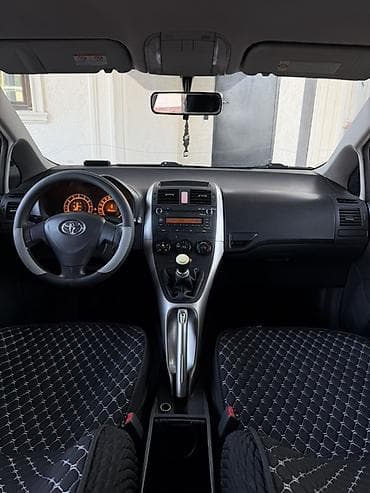 тойота кулигер: Toyota Auris: 2008 г., 1.4 л, Механика, Бензин, Хэтчбэк — 5
