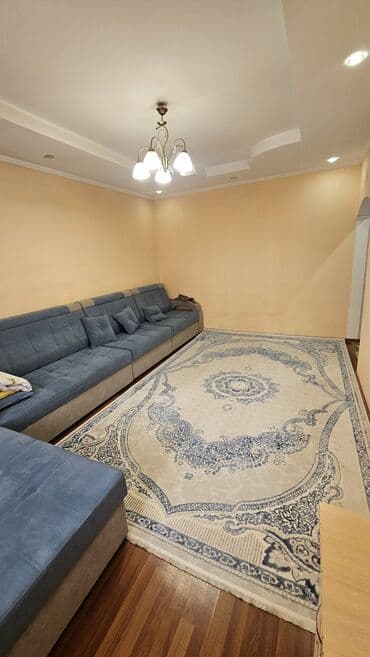 пол дом продаю: 1 комната, 35 м², 105 серия, 4 этаж, Косметический ремонт — 2