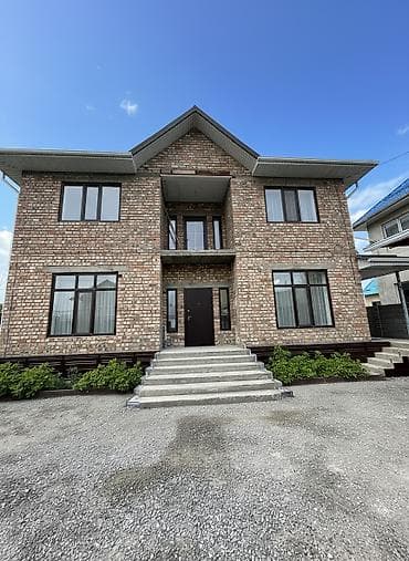 200 м², 5 комнат, Забор, огорожен