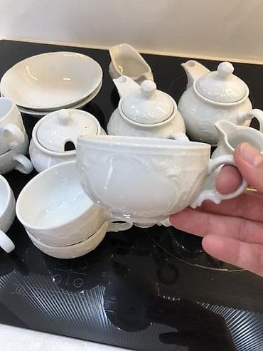 Дом и сад: Фарфоровый чайно-кофейный сервиз белого цвета с рельефным барочным — 3