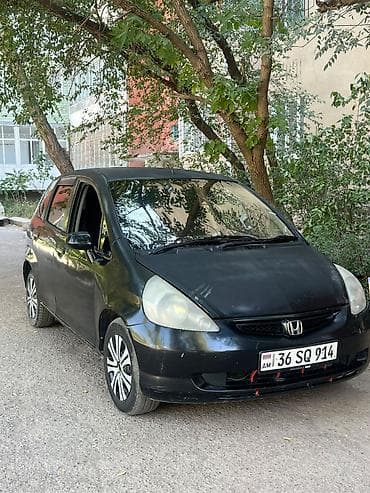 forester 2004: Honda Fit: 2002 г., 1.3 л, Автомат, Бензин, Хэтчбэк — 3
