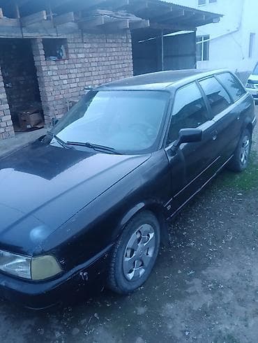 mercedesbenz е320: Audi 80: 1994 г., 2 л, Универсал — 2