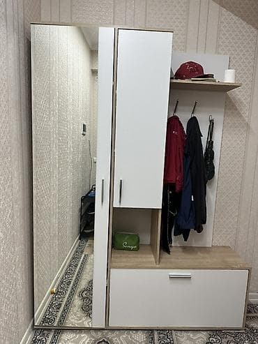 Шатура прихожая-комплект с зеркалом и множеством систем хранения