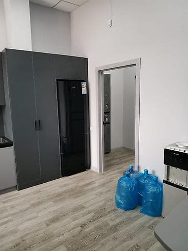 сдае: Аренда офисов, 280 м², В жилом комплексе, 1 линия, С оборудованием, С отдельной кухней — 4
