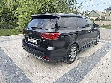 sprinter 2 2: Kia Carnival: 2019 г., Минивэн — 4