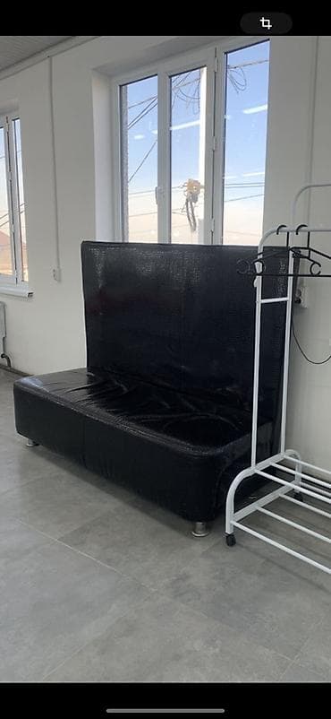 Үй жана бакча: Кеңсе үчүн диван, түсү - Кара, Экокожа — 1